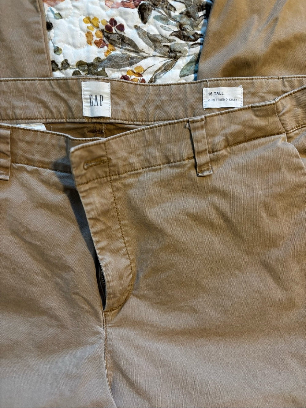 GAP Girlfriend Khaki Pants in Light Brown
